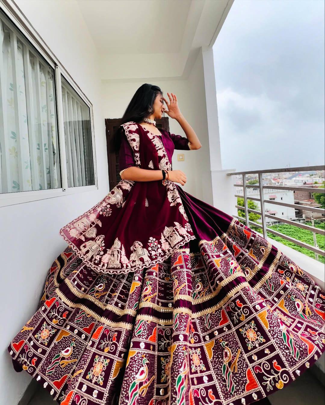Gujarati Rangrez Traditional Navratri Special Ghagra Choli