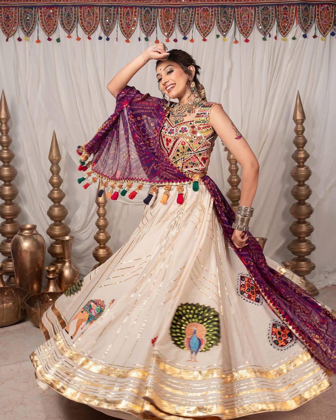 Diya Bandhani Mirror Work Chaniya Choli