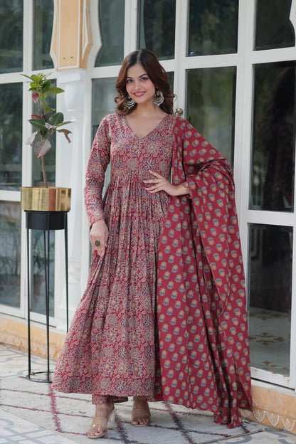 Advika Ivory Pure Cotton Suit Set