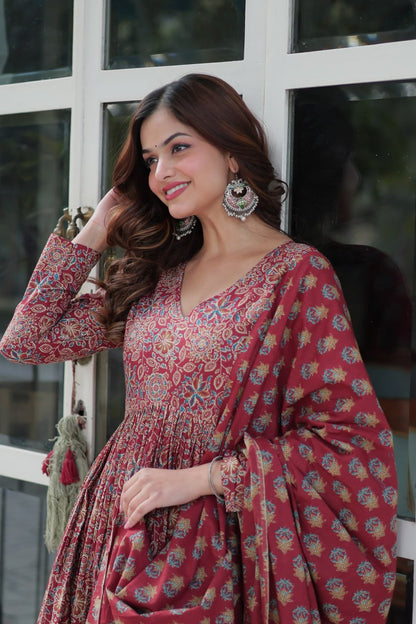 Advika Ivory Pure Cotton Suit Set