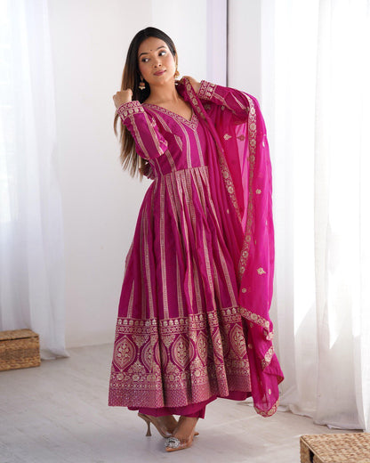 Druhi Gorgeous Star Georgette Classic Anarkali Set