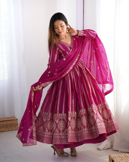 Druhi Gorgeous Star Georgette Classic Anarkali Set