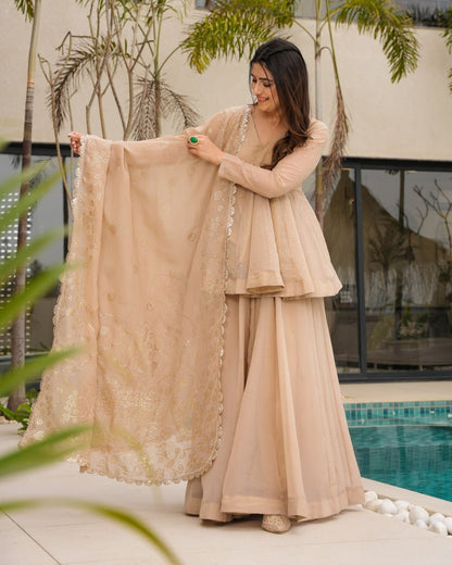 Golden Sand Elegant Kurta Set