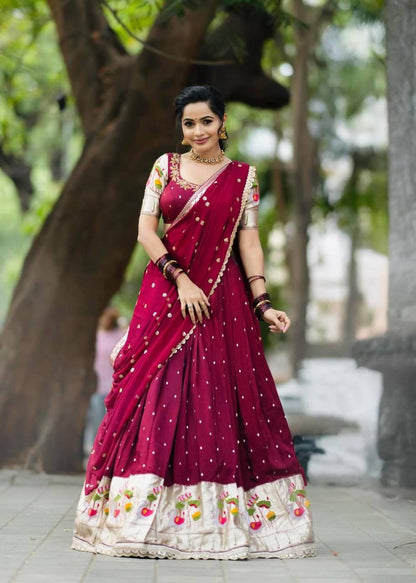 Paavni Purely Traditional Lehenga Choli