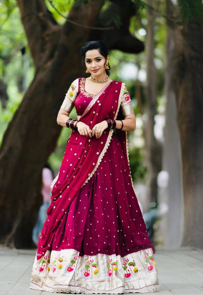 Paavni Purely Traditional Lehenga Choli