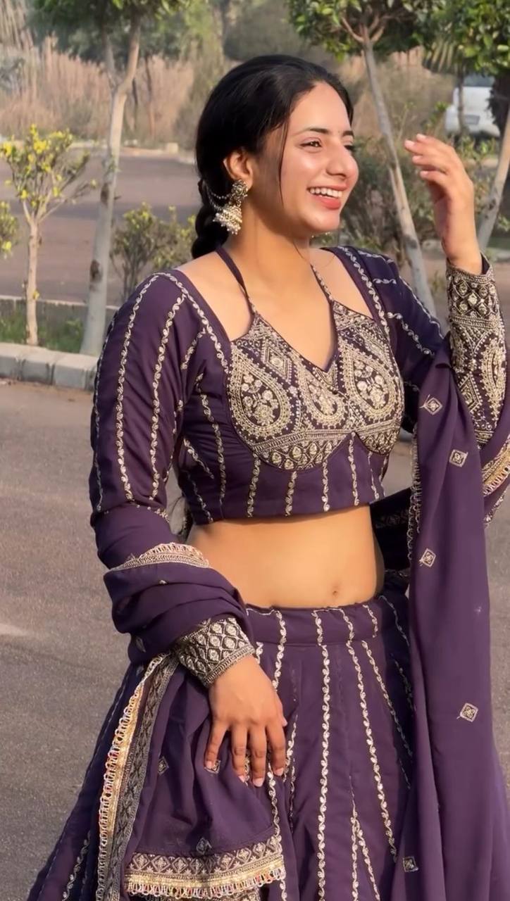 Zehra Zariya   Midnight Royalty Lehenga  Set
