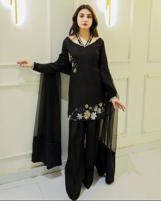 Kaaya Black Luxe  Party Wear  Natural Crep Suit Set
