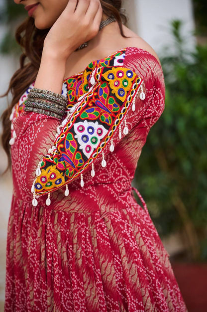 Ravya Garba Glamour Mirror And Bandhani Magic Gown