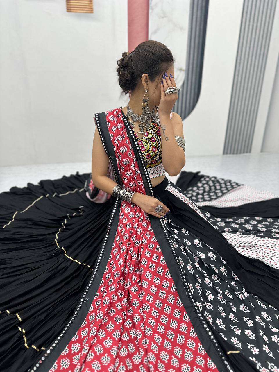 Navratri Naari Ensemble Gamathi work Lehenga Set