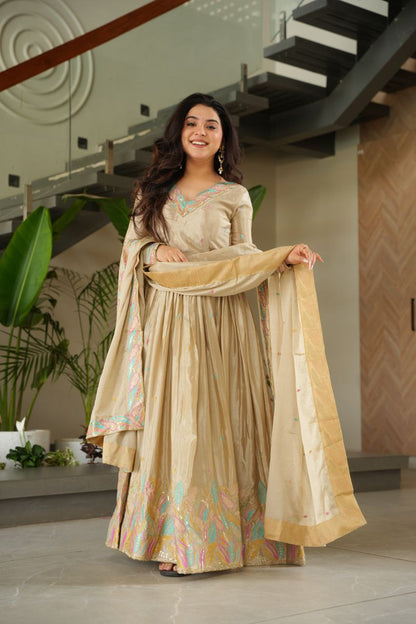 Noor-E-Twirl  Dual Glam Edition Readymade  Gown