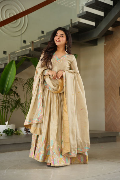Noor-E-Twirl  Dual Glam Edition Readymade  Gown