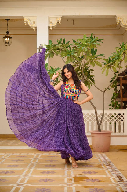 Avni’s Rang Ras   Gamthi Work Special  Navratri Gown