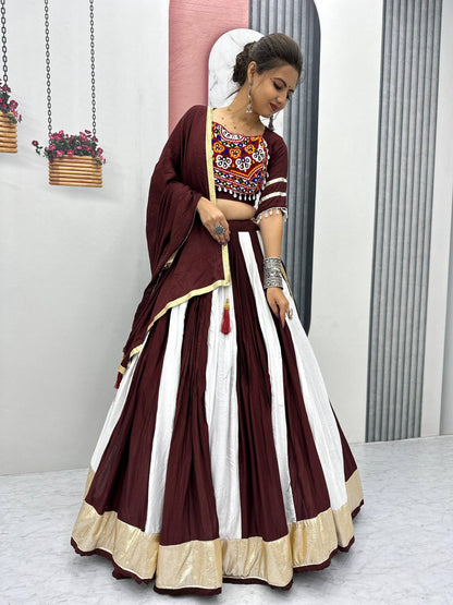 Diya’s Twirling Tradition  Gamthi Artistry  Lehenga Set