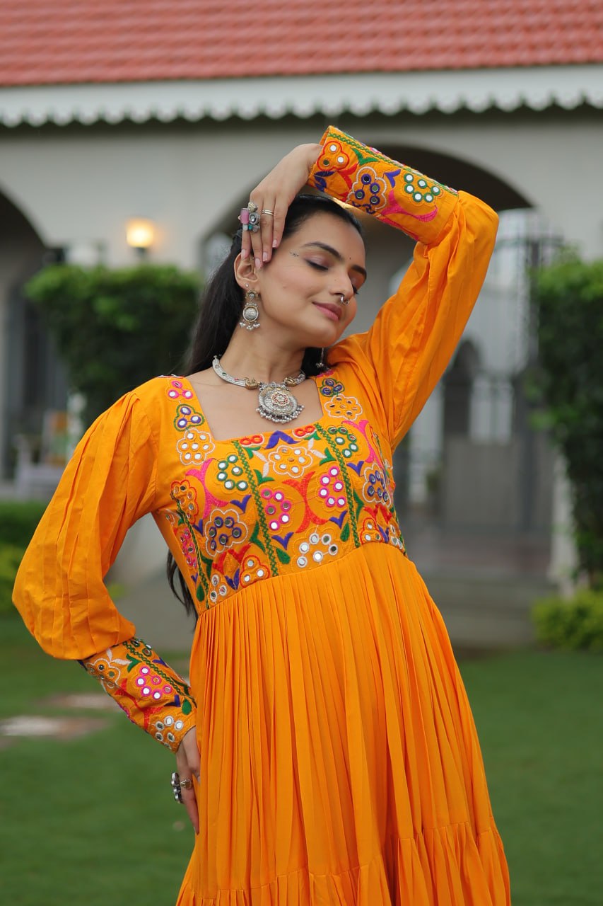 Yashvi’s Rangilo Raas Gown Set