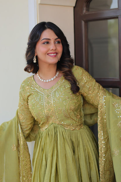 Sanvika Ensemble Regal Threadwork Royal Gown Set