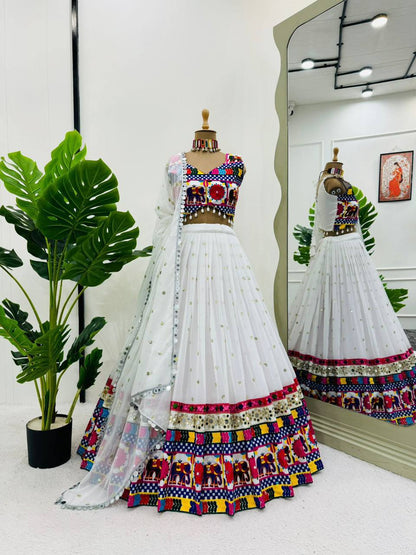 Chandni in Black  Real mirror  Grace   Leh enga Set