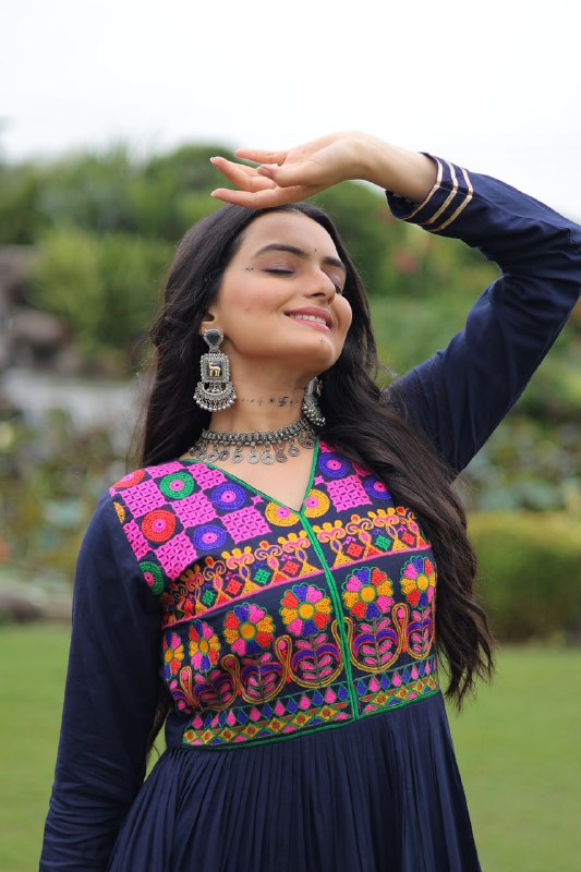 Vivid Vaani Navy  & Wine Flare Navratri Gown