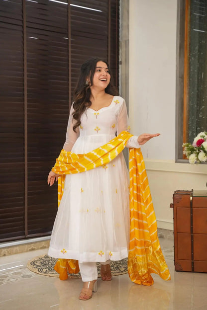 Kaveri White Premium Quality Suit Set