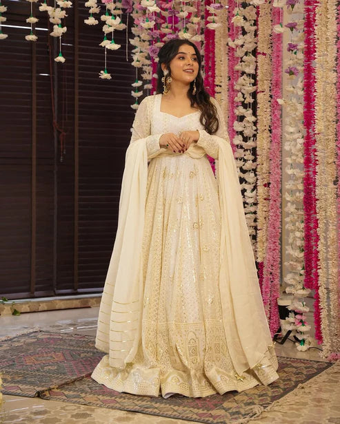 Mehrvi Heavy Embroidered beautiful Maxi Set
