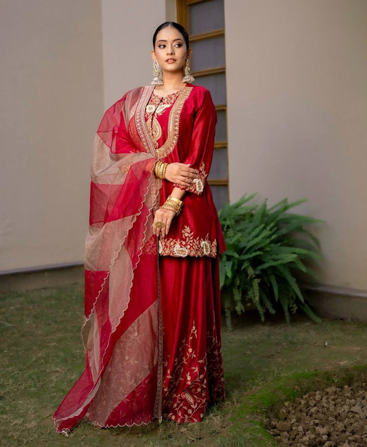 Zariyaa Embroidered Gharara Set