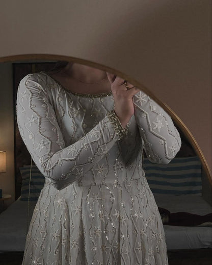 Ootn By Riya White Heavy Suit Set