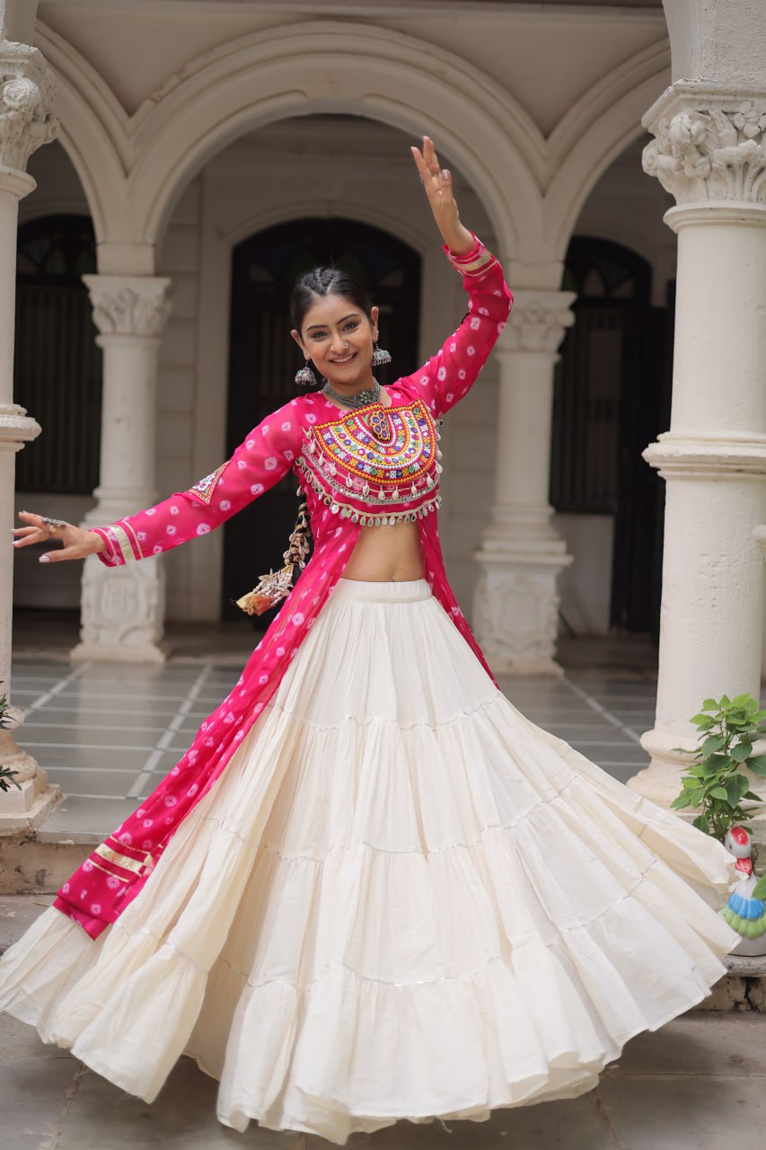 Reewa Bandhani kutchi patchework Lehenga