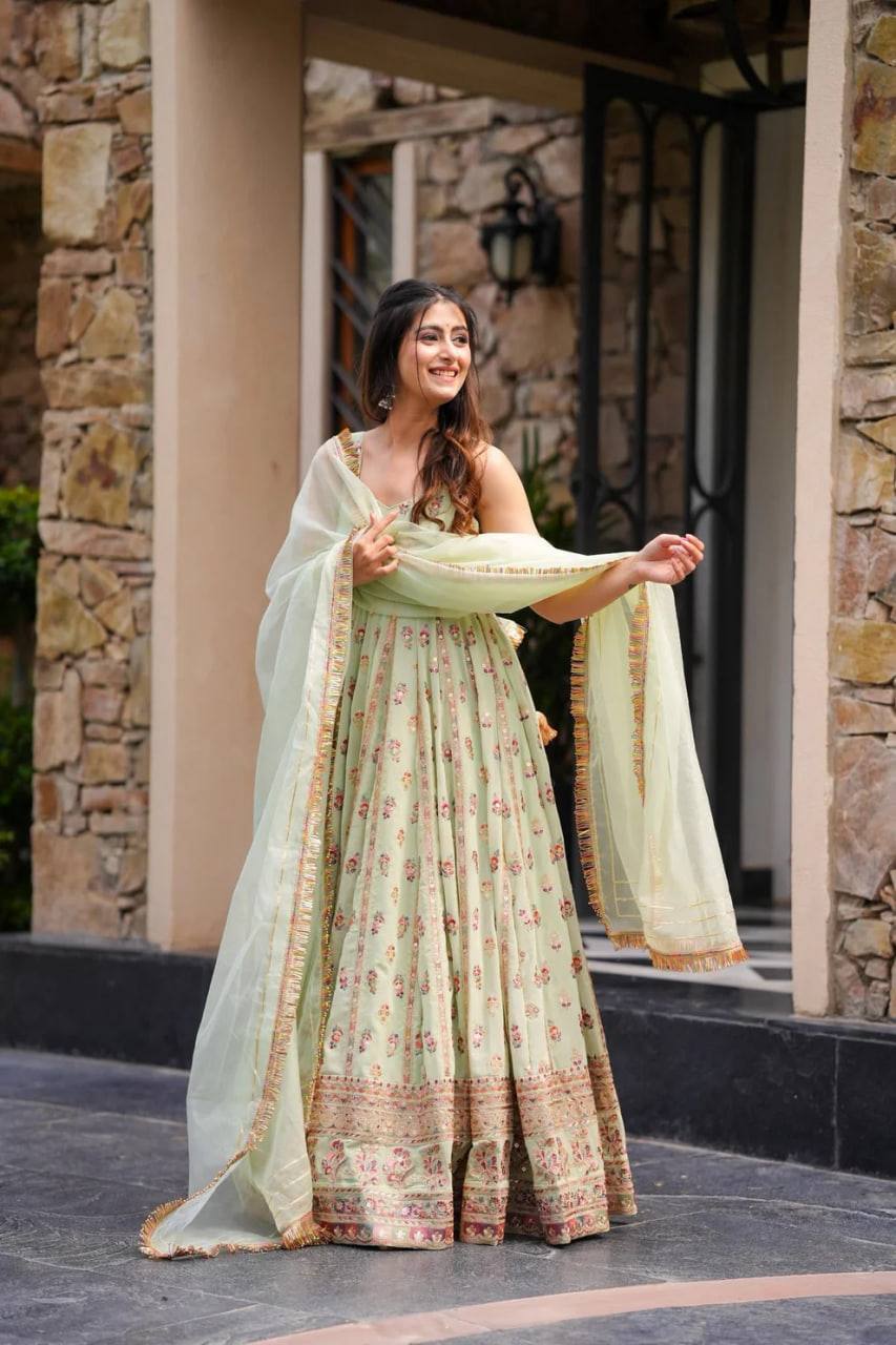 Kriva Premium Foux Gorgette crafted Gown
