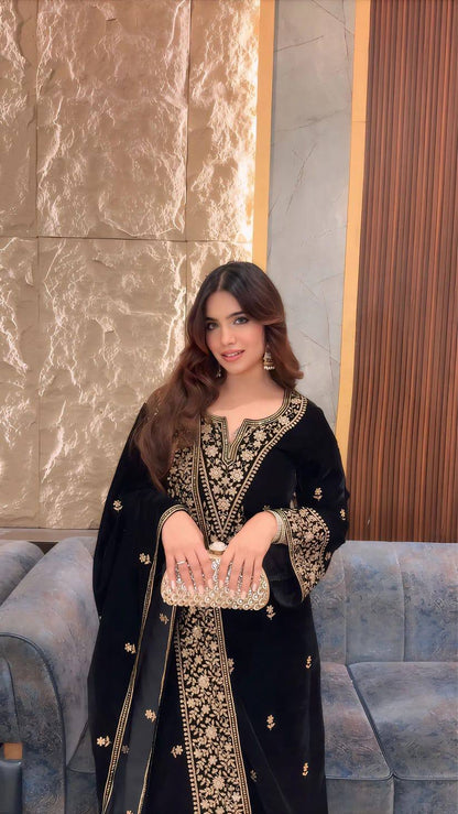 Reeva Royal Premium Velvet Suit Set