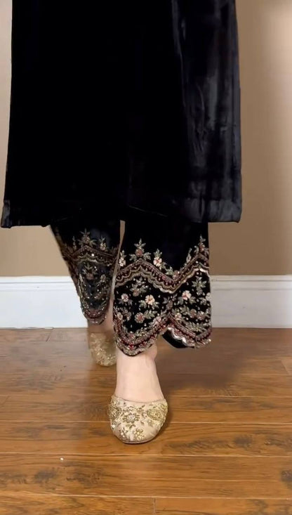 Sahi Black Viscos velvet Suit