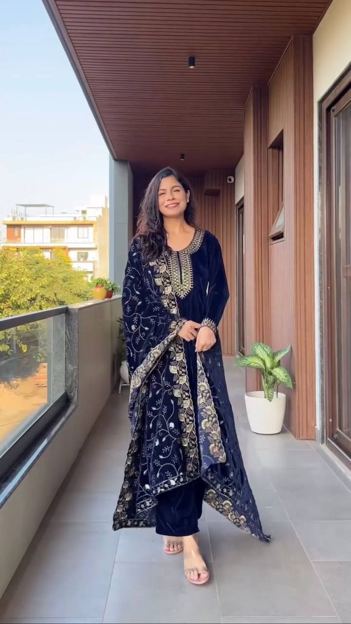 Nazneen Royal Elegance Awaits Velvet suit