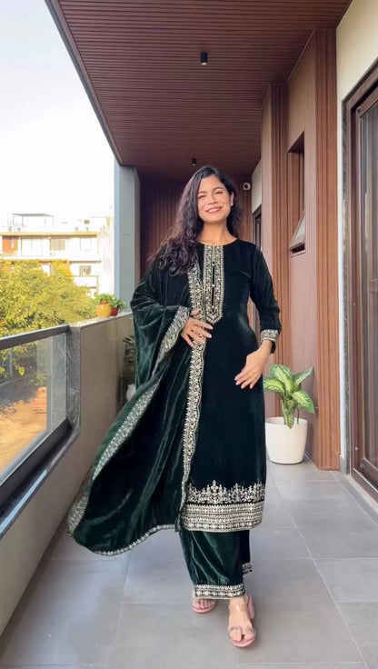 Nazneen Royal Elegance Awaits Velvet suit