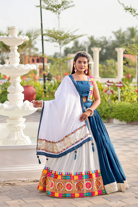 Naina’s Traditional Mirror Embroidered Navratri Lahenga